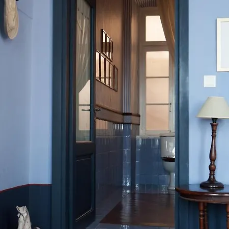 Xenon Apollonos Hotel