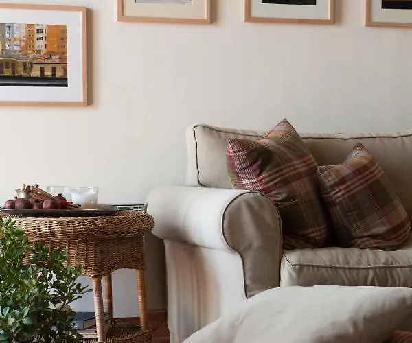 Xenon Apollonos Otel