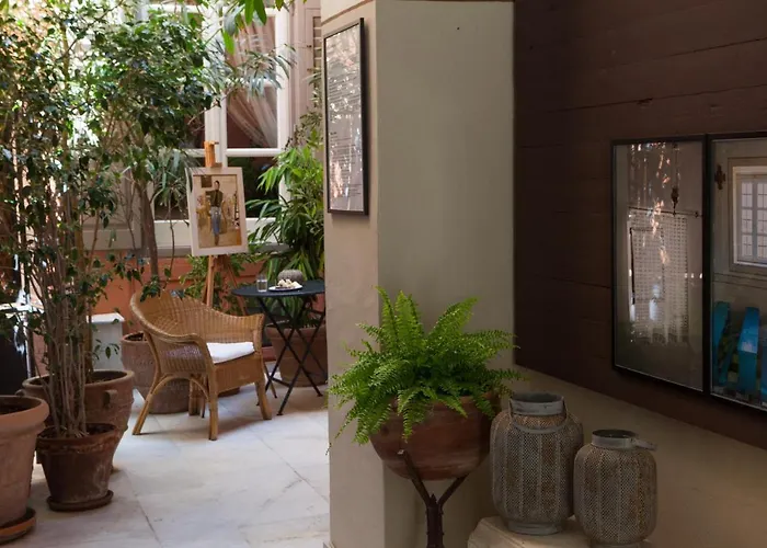 Xenon Apollonos Otel