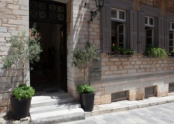 Xenon Apollonos Ermoupoli